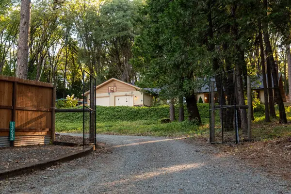 13692 Edgewood Drive, Grass Valley, CA 95945