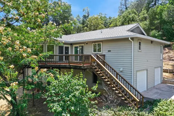 19221 Wolf Creek Road, Grass Valley, CA 95949