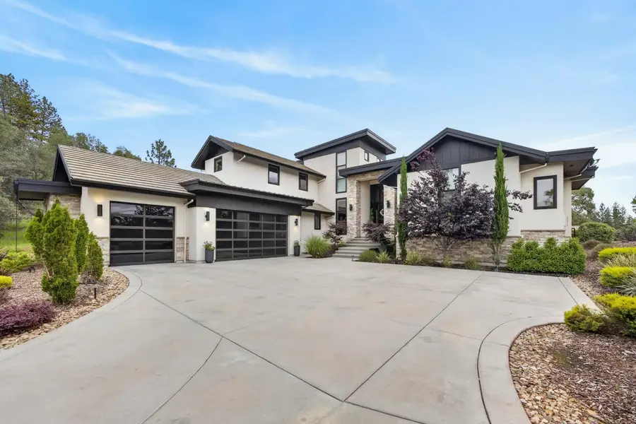 2056 Long View Drive, Meadow Vista, CA 95722 - #2