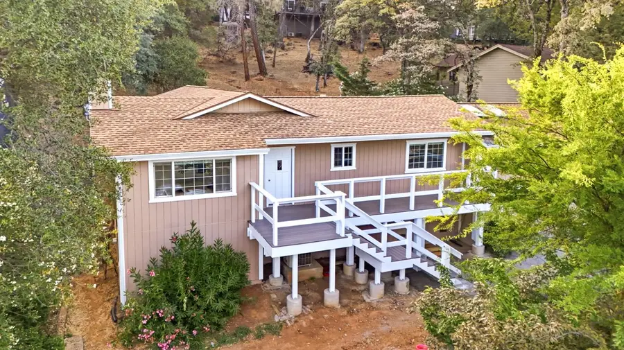 14135 Lodgepole Drive, Penn Valley, CA 95946 - #2