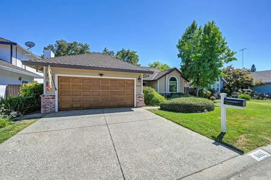 6447 Shadow Hawk Drive, Citrus Heights, CA 95621 - #2