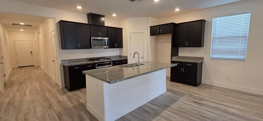 816 Loon Street, Lathrop, CA 95330 - #2