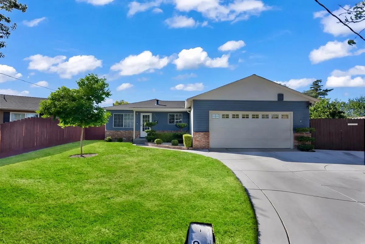201 Bruce Court, Modesto, CA 95350 - #1