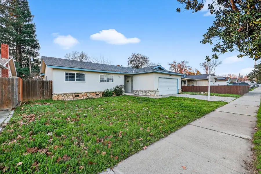 3205 N Parsons Avenue, Merced, CA 95340 - #2