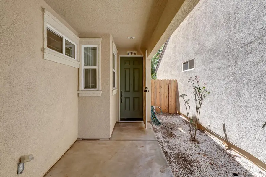 20 Loma Verde Court, Sacramento, CA 95822 - #3