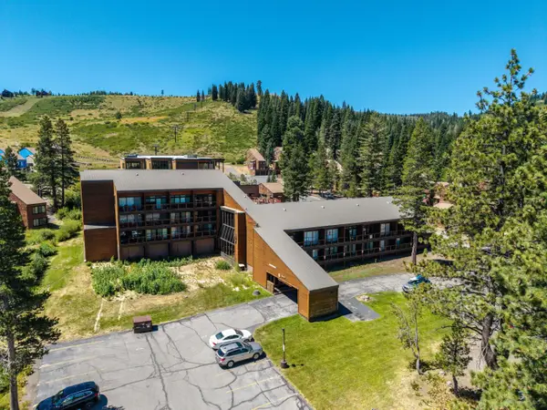 11589 Snowpeak Way #53, Truckee, CA 96161