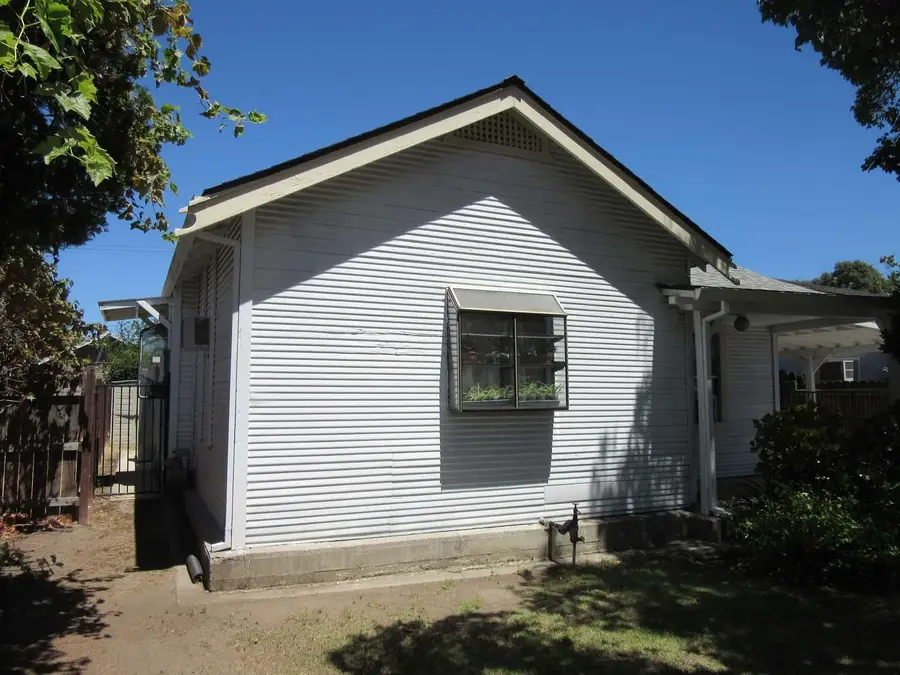 61 E Ellis Street, Stockton, CA 95204 - #3