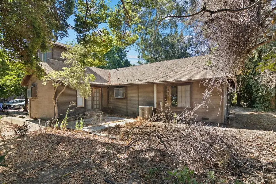 236 N Missouri Avenue, Waterford, CA 95386 - #3