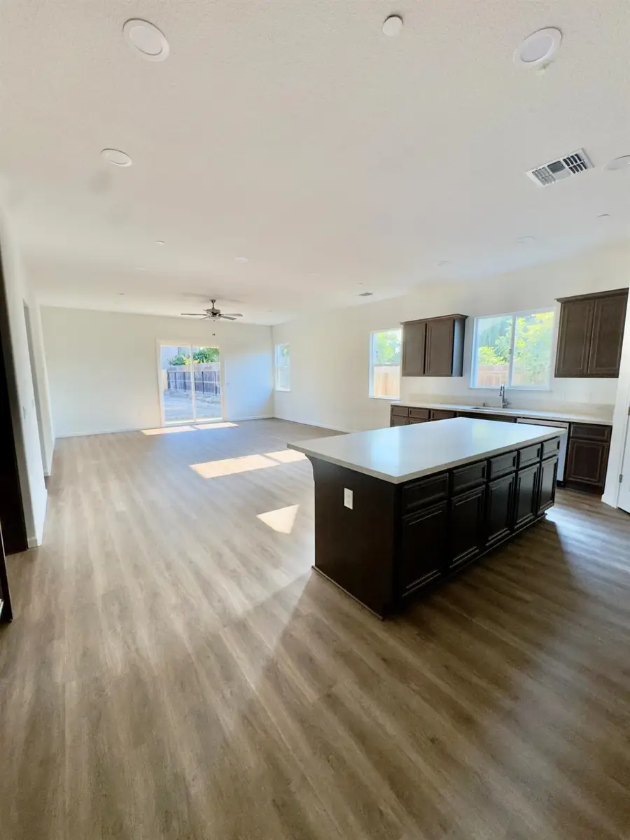 1528 Catherine Way, Escalon, CA 95320 - #2