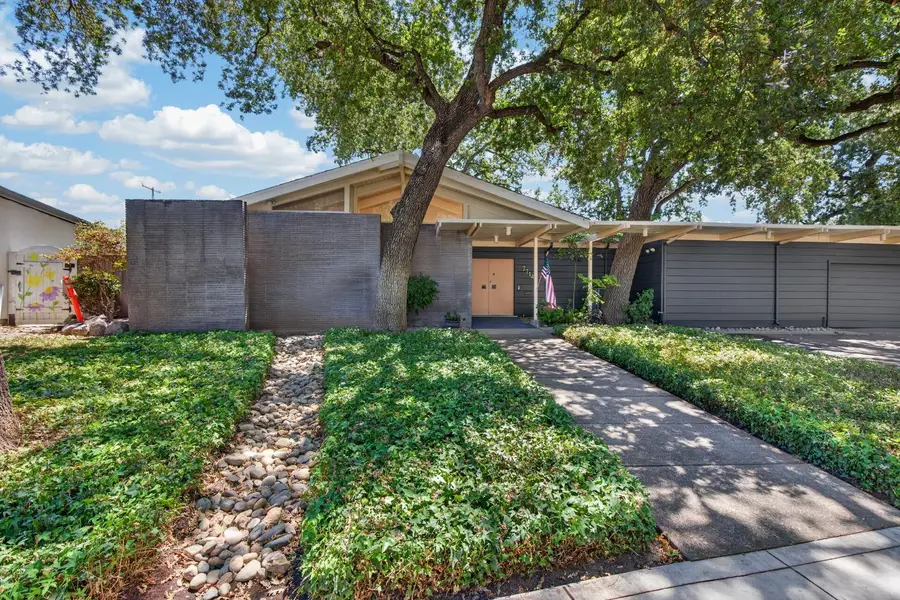 7714 Parkwoods Drive, Stockton, CA 95207 - #2