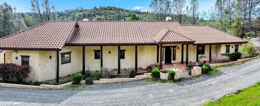 19787 Calle Toro Lane, Penn Valley, CA 95946 - #2