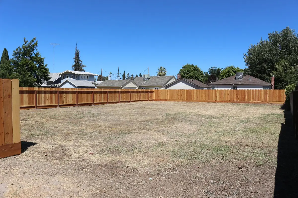1520 Sunrise Ave., Modesto, CA 95350 - #1