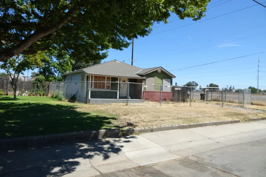 3117 Gardendale Road, Sacramento, CA 95822 - #2