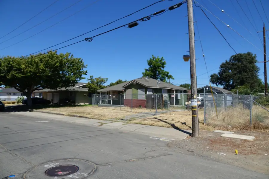 3117 Gardendale Road, Sacramento, CA 95822 - #3