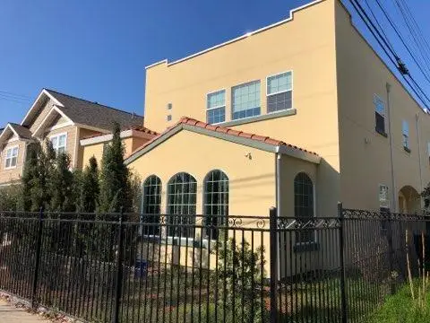 2728 37 Street, Sacramento, CA 95817 - #1