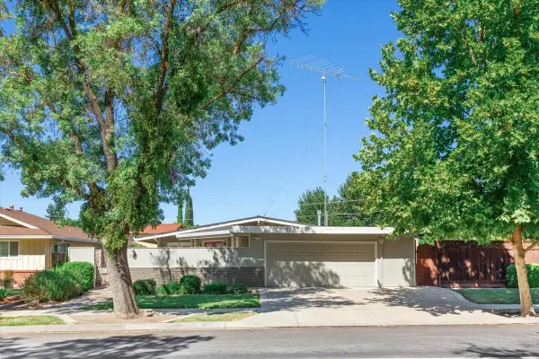 2509 Sherwood Avenue, Modesto, CA 95350
