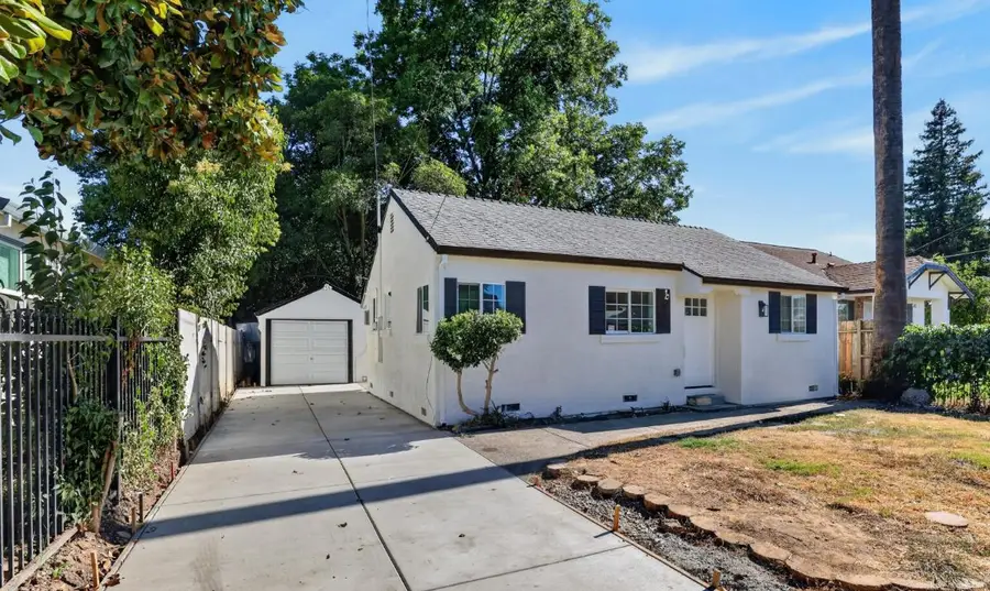 4564 15th Avenue, Sacramento, CA 95820 - #2