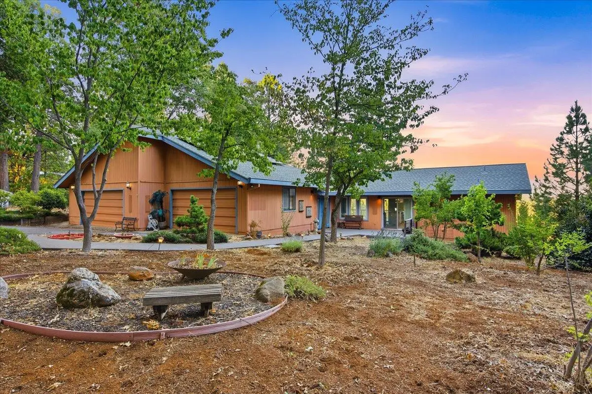 13831 Christopher Robin Wy, Grass Valley, CA 95945 - #1