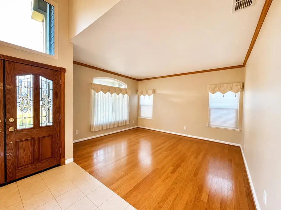 8770 Bottlebrush Court, Elk Grove, CA 95624 - #2