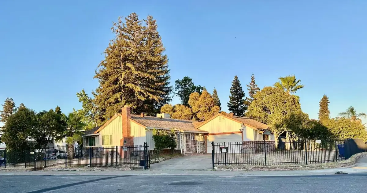 5401 48th Avenue, Sacramento, CA 95823 - #1