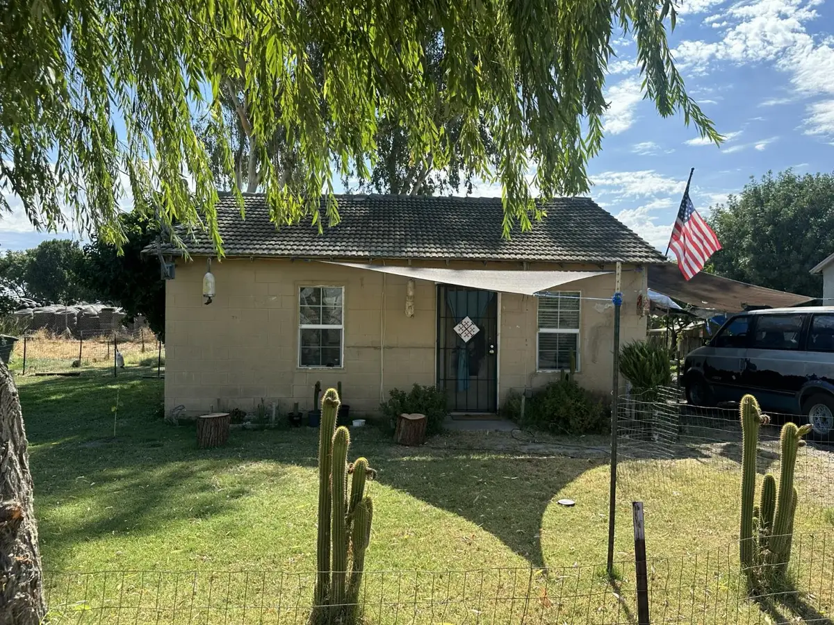 16394 Bay Street, Dos Palos, CA 93620 - #1