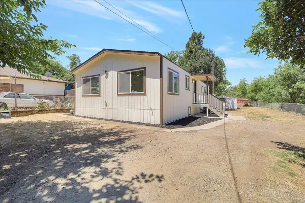 5212 Elizabeth Avenue, Olivehurst, CA 95961