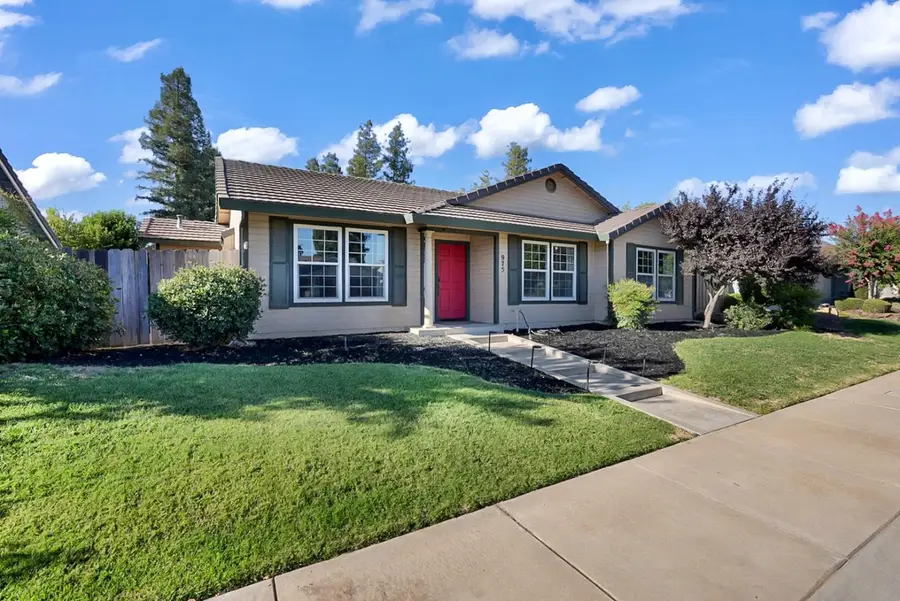 975 Doe Court, Merced, CA 95340 - #2