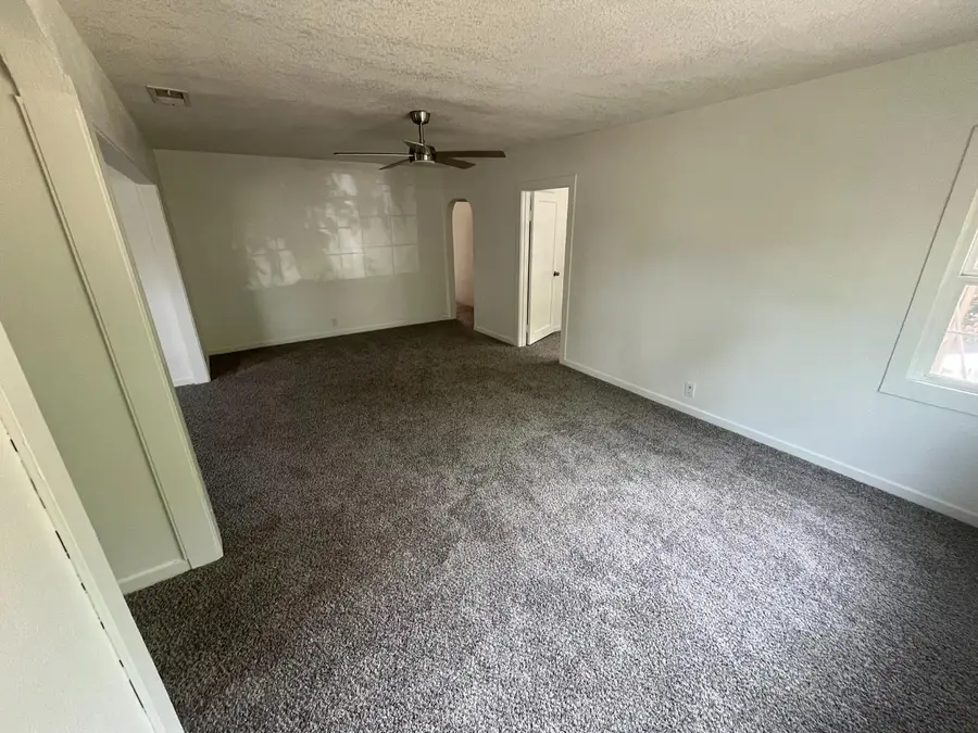 2332 Green St, Sacramento, CA 95815 - #2