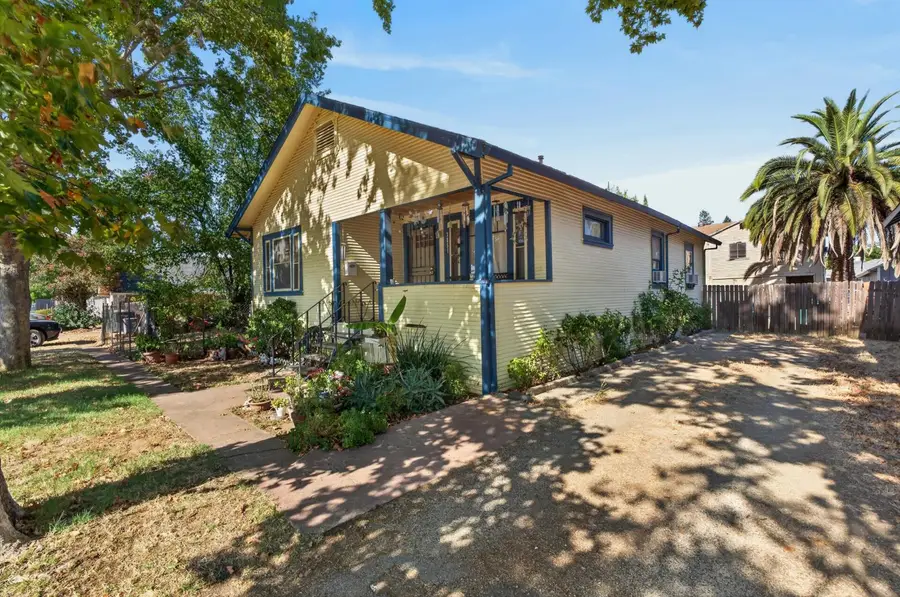 3851 W Pacific Avenue, Sacramento, CA 95820 - #3