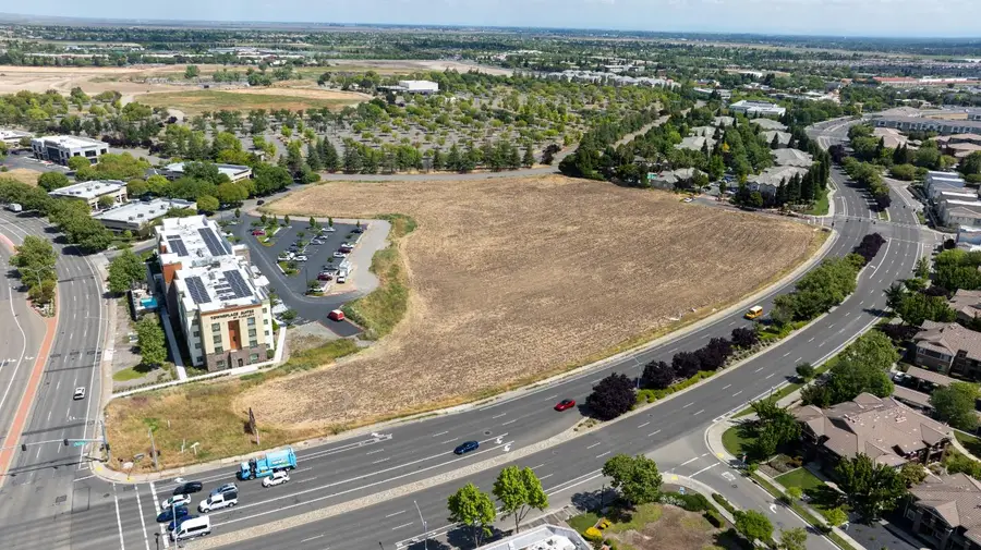 2549 Arena Boulevard, Sacramento, CA 95834 - #3