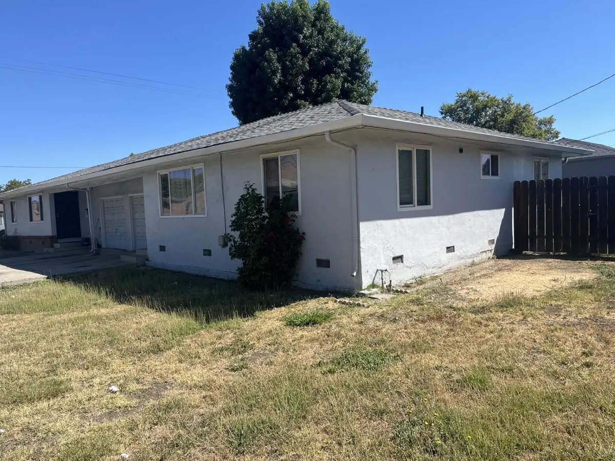 3230 Plymouth Road, Stockton, CA 95204 - #1