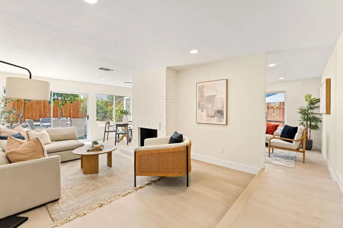 7820 Hartwick Way, Sacramento, CA 95828 - #1
