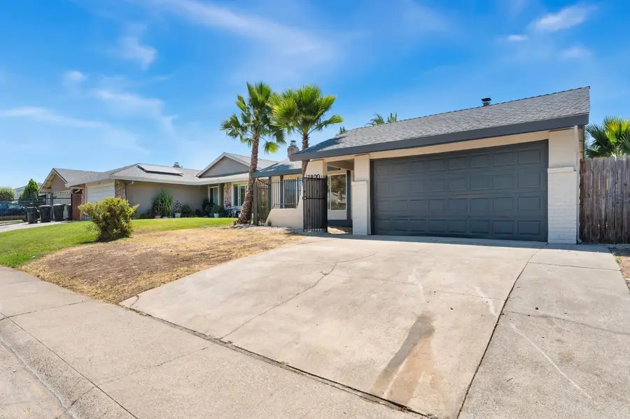 7820 Hartwick Way, Sacramento, CA 95828 - #2