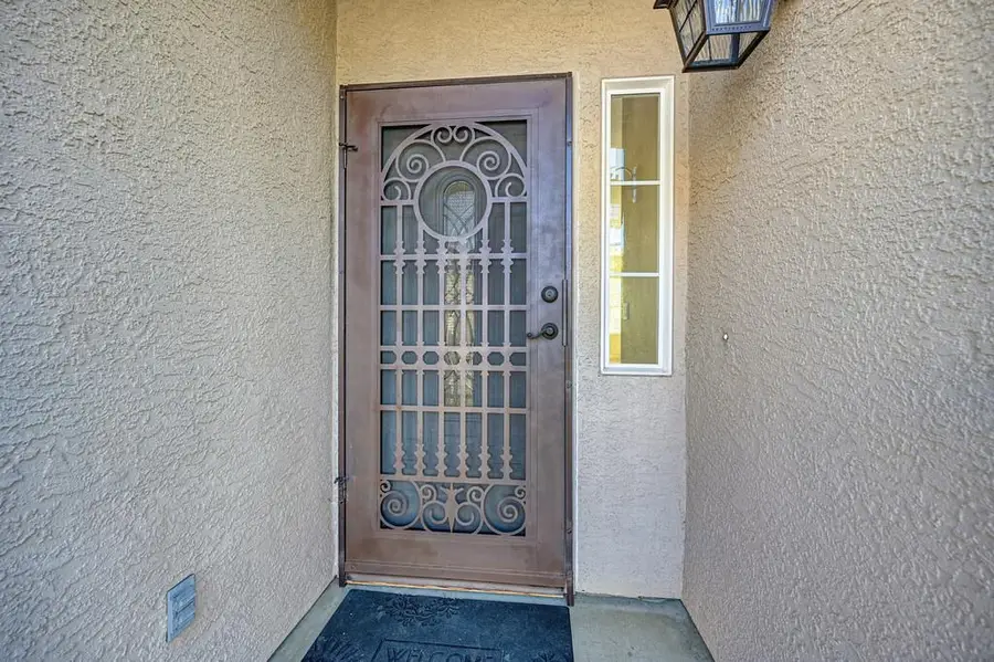 317 Avila Drive, Roseville, CA 95678 - #3
