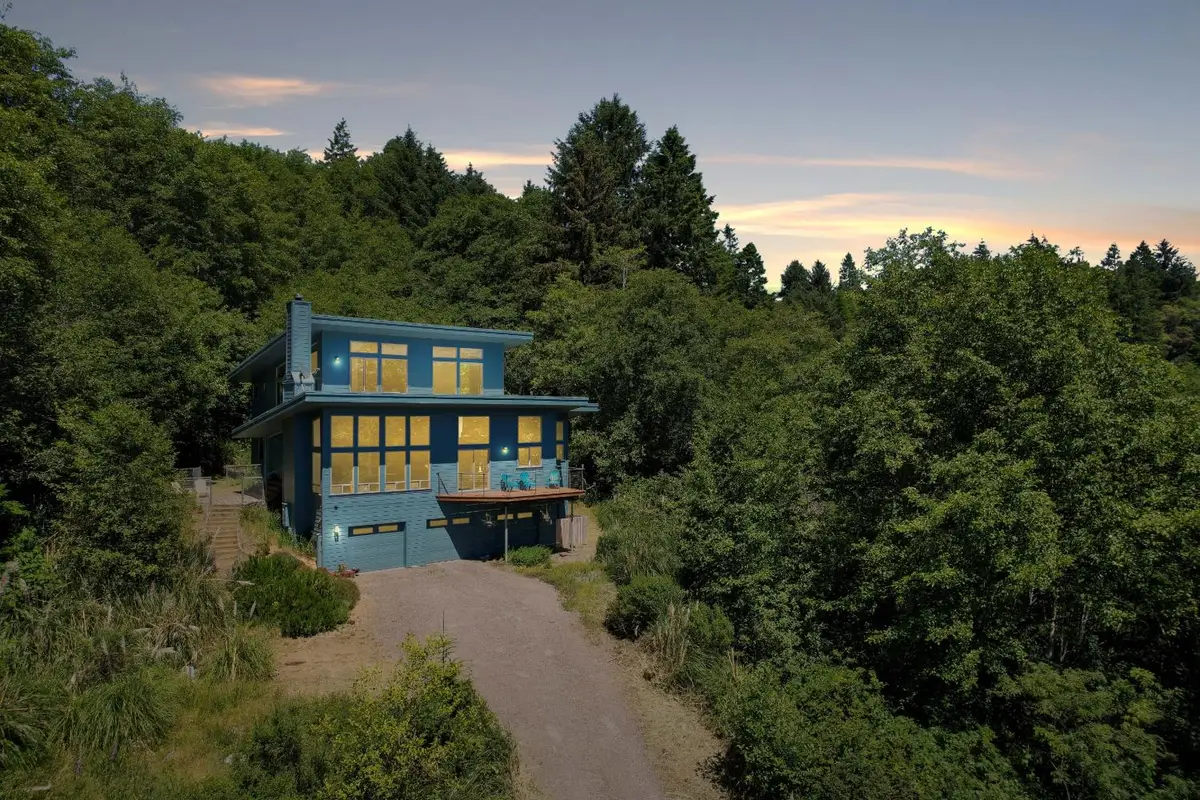 150 Charts Court, Smith River, CA 95567 - #1