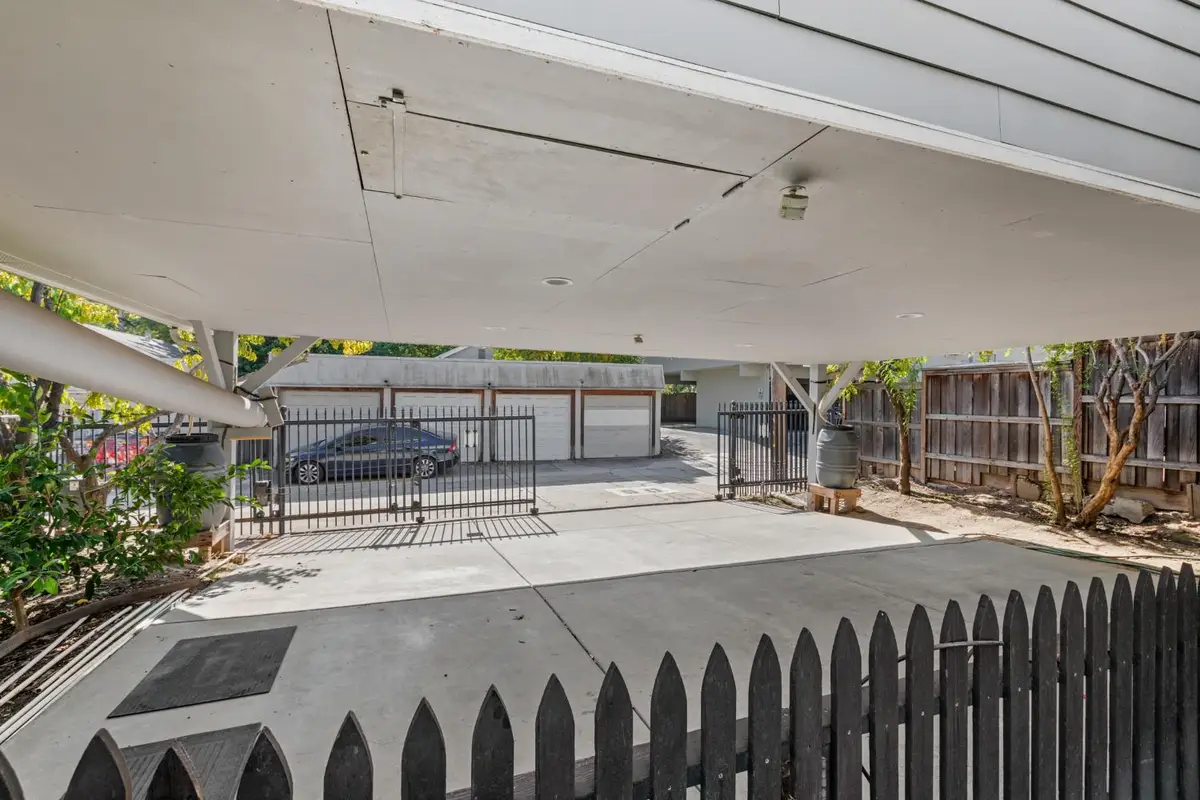 22 Uptown Alley Street, Sacramento, CA 95818 - #1