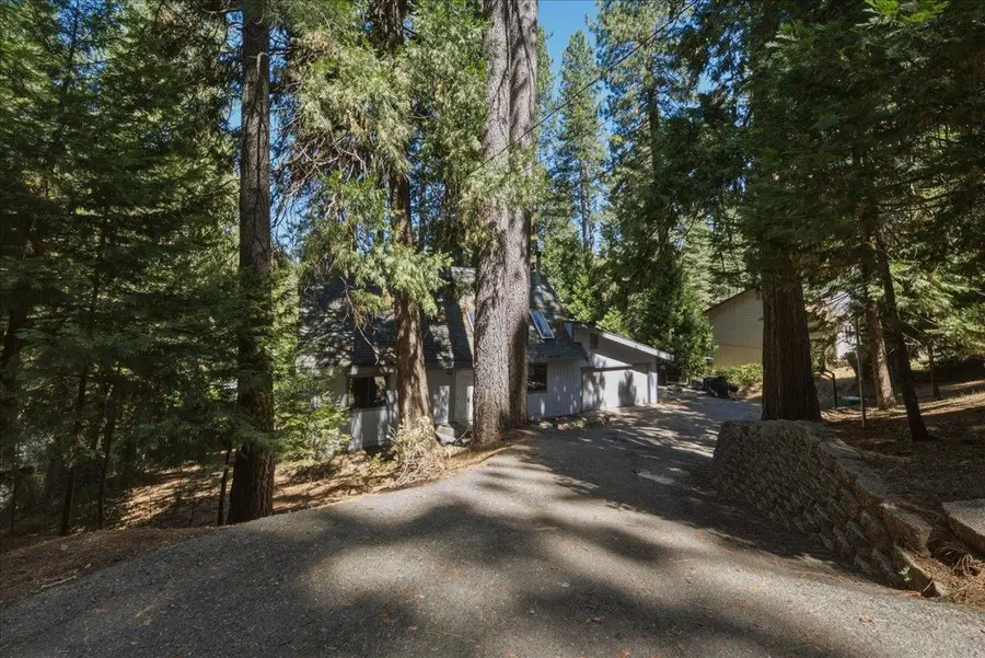 4976 Golden Street, Pollock Pines, CA 95726 - #3