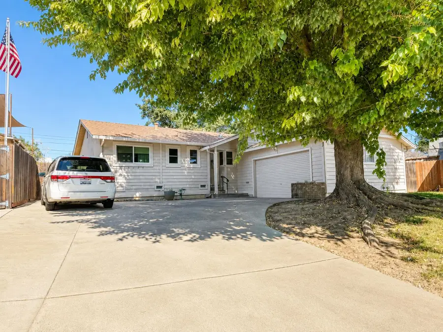 10234 Sally Court, Rancho Cordova, CA 95670 - #2