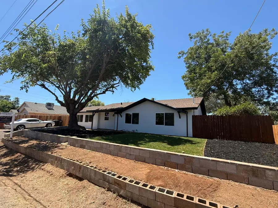7205 Chesney Way, Rio Linda, CA 95673 - #2