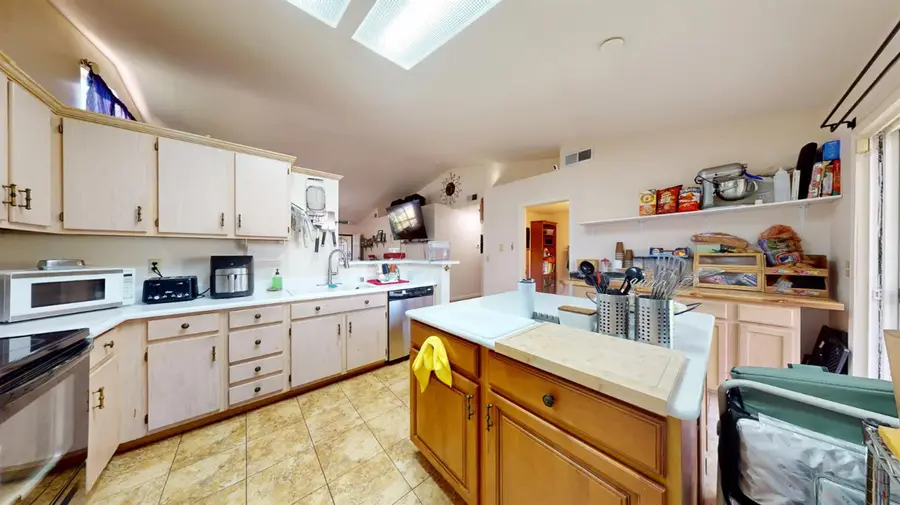457 Buena Vista Drive, Merced, CA 95348 - #3