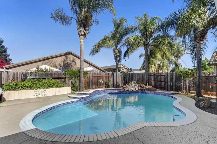 10096 Teddington Way, Elk Grove, CA 95624 - #2