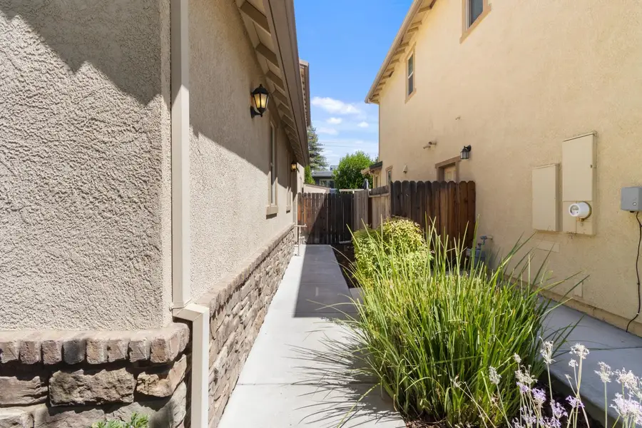 4628 Lue Lane, Carmichael, CA 95608 - #3
