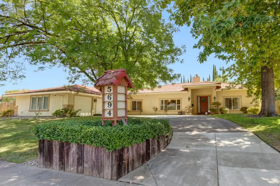 5694 Rolling Oak Dr., Sacramento, CA 95841 - #2