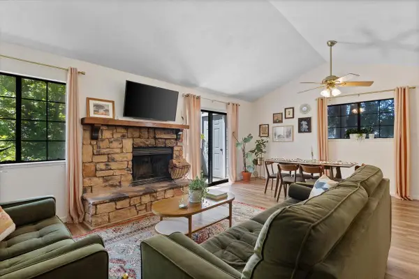 7409 Auburn Oaks Court #H, Citrus Heights, CA 95621