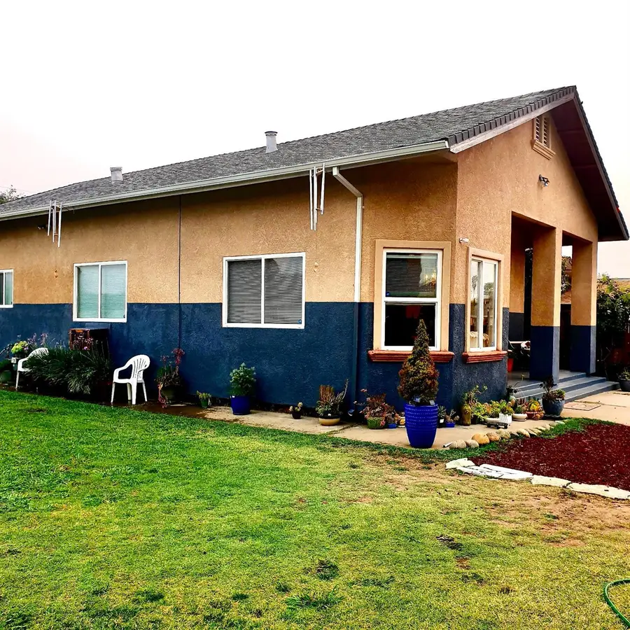 7721 39th Avenue, Sacramento, CA 95824 - #2