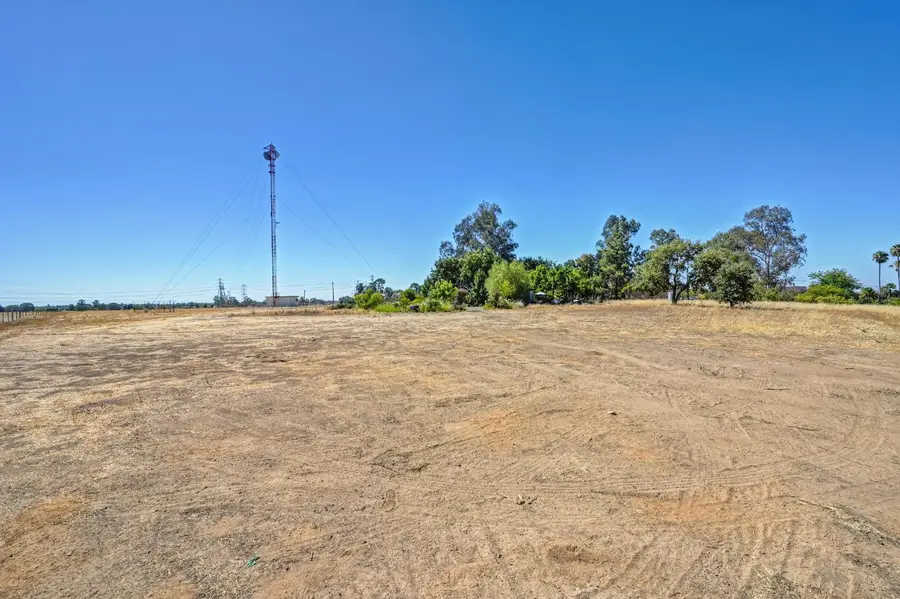 9472 Rogers Road, Sacramento, CA 95829 - #2