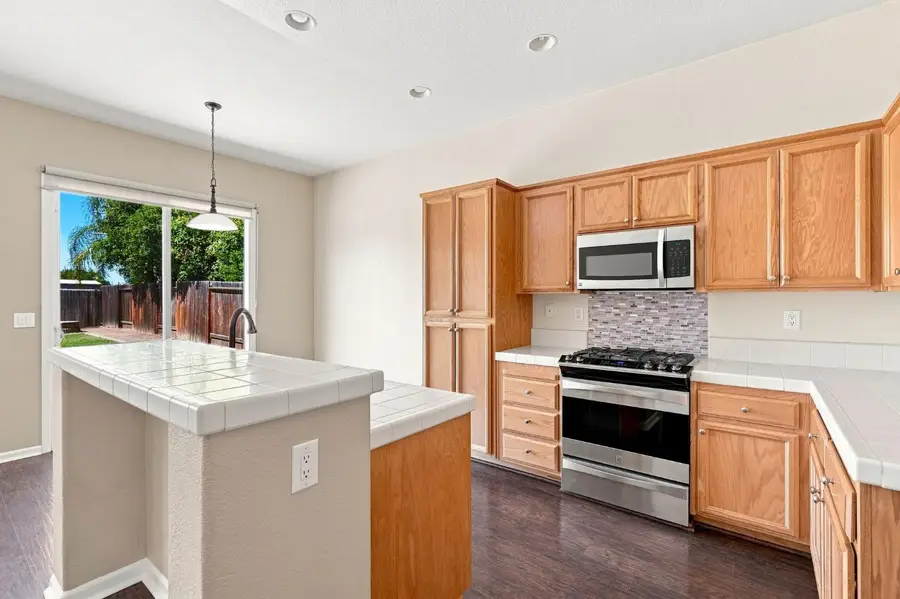 210 Ashwood Court, Lincoln, CA 95648 - #3