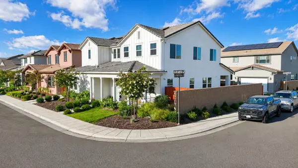 411 S Atlantica Drive, Madera, CA 93636