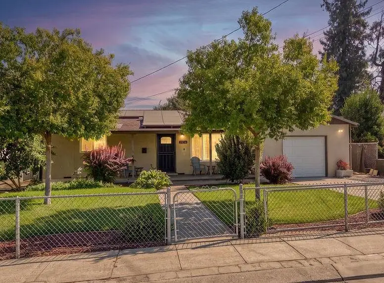 2034 Coley Avenue, Escalon, CA 95320 - #1