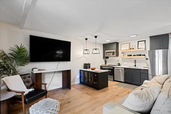2294 Woodside Lane #9, Sacramento, CA 95825